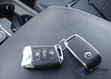 2021 Volkswagen Atlas Cross Sport 2.0T Se из США, поврежденный, VIN 1V2LC2CAXMC224450